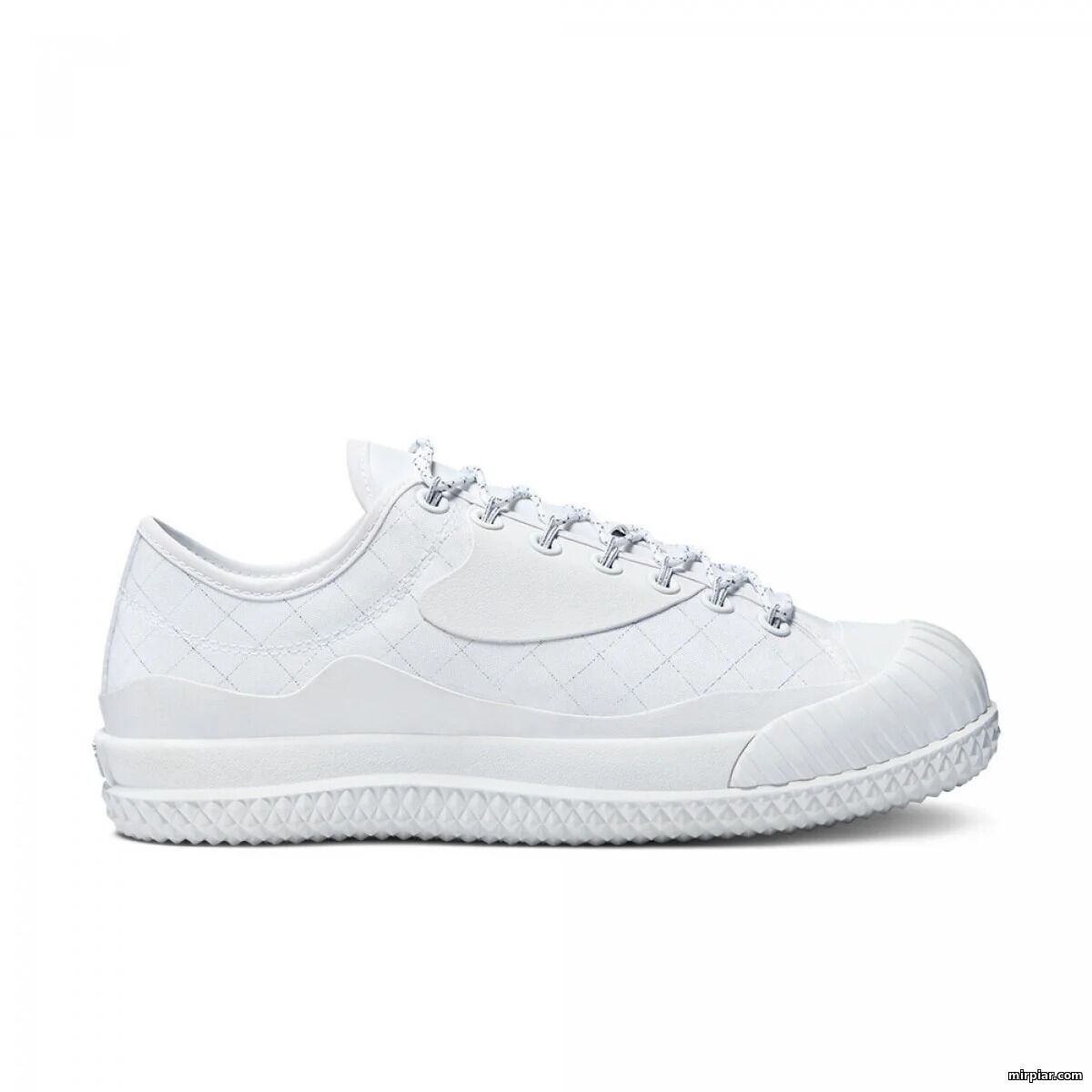 Белые Converse — триумф минимализма и универсальности, советы покупателю по выбору